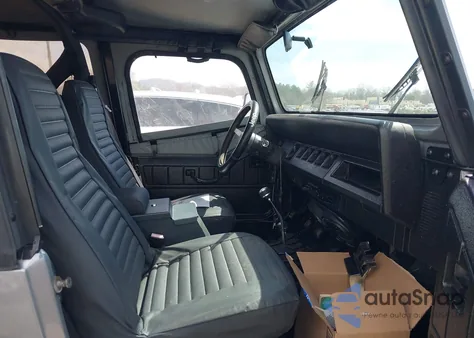 1990 Jeep Wrangler / Yj S z USA, uszkodzony, nr VIN 2J4FY19E3LJ529758